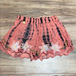 Luna Serena Beach shorts